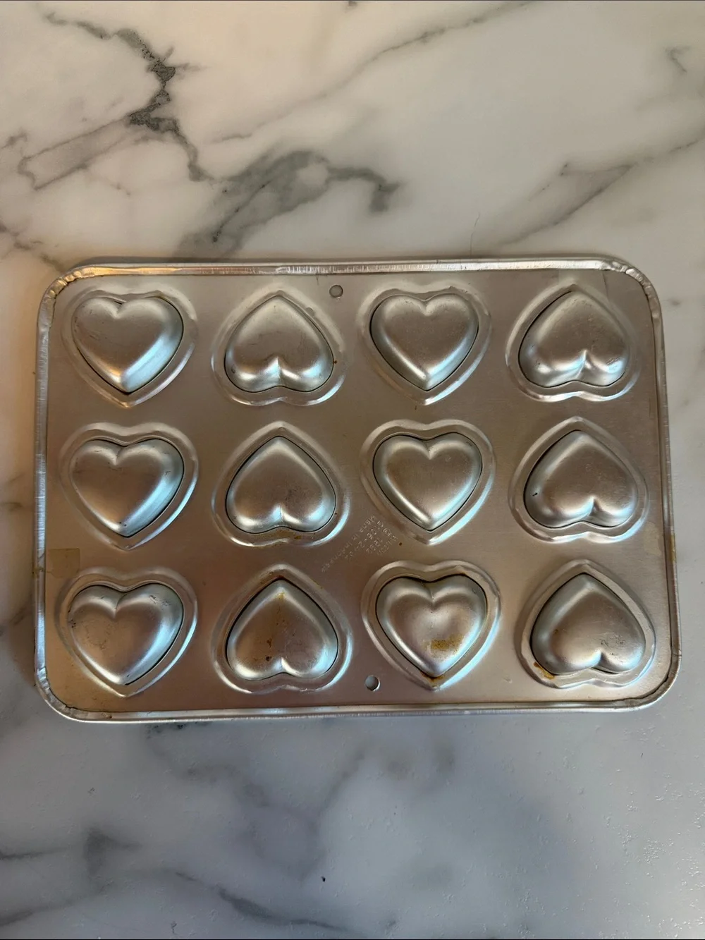 Vintage 1992 Wilton Petite Heart Pan